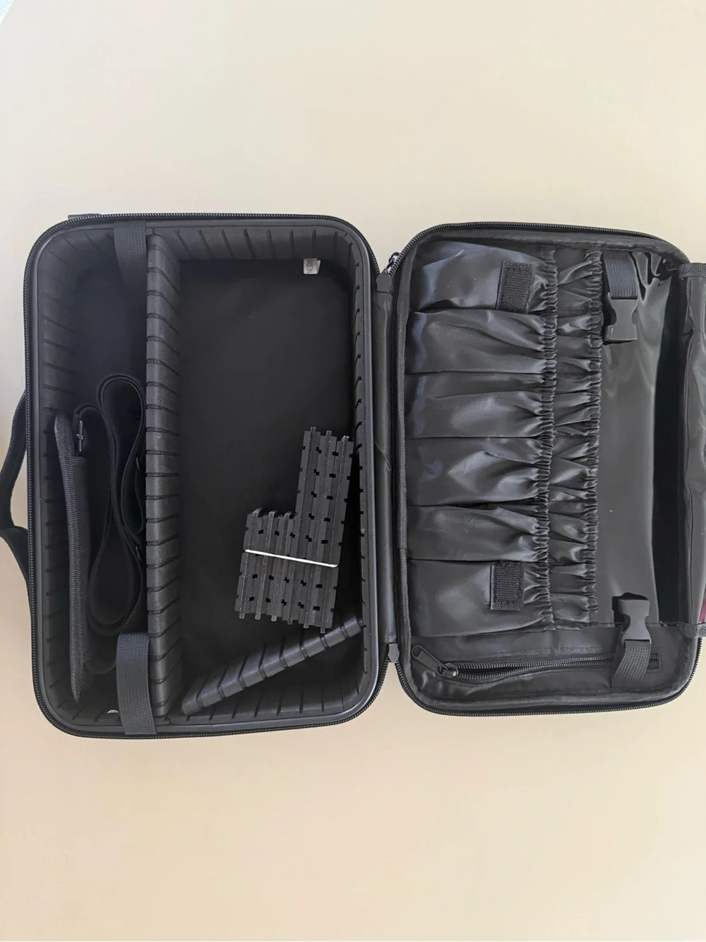 Relavel Makeup/ Toiletries Travel Organizer